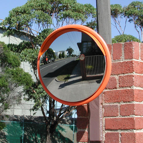 convex mirror reflection